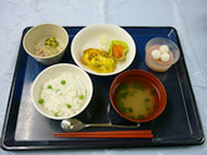やわらか素材を使用したメニュー 豚肉のカツ煮